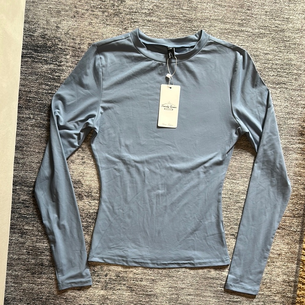 Trendy Queen Long Sleeve Tee in Dusty Blue XS